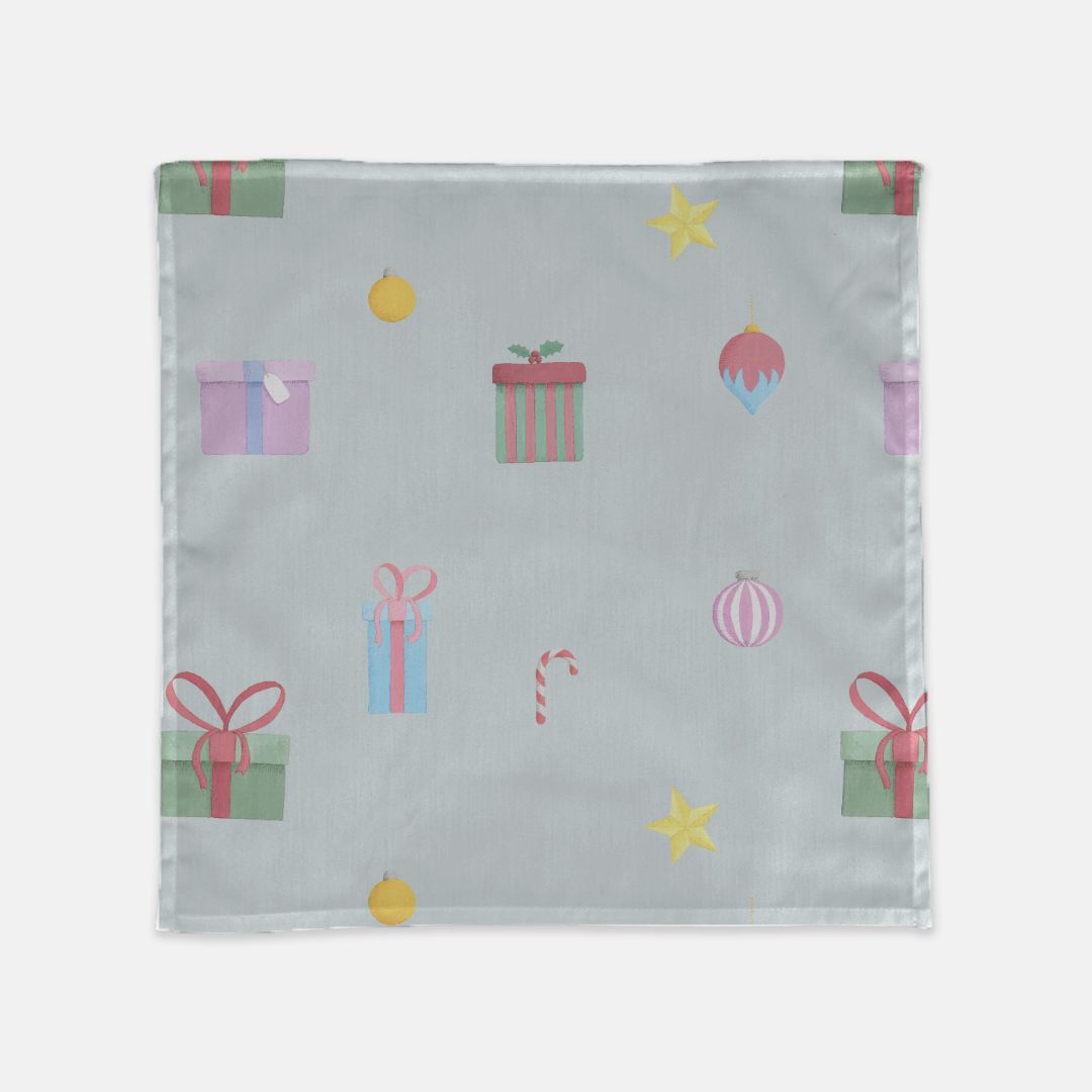Holiday Cloth Napkins - Presents & Ornaments
