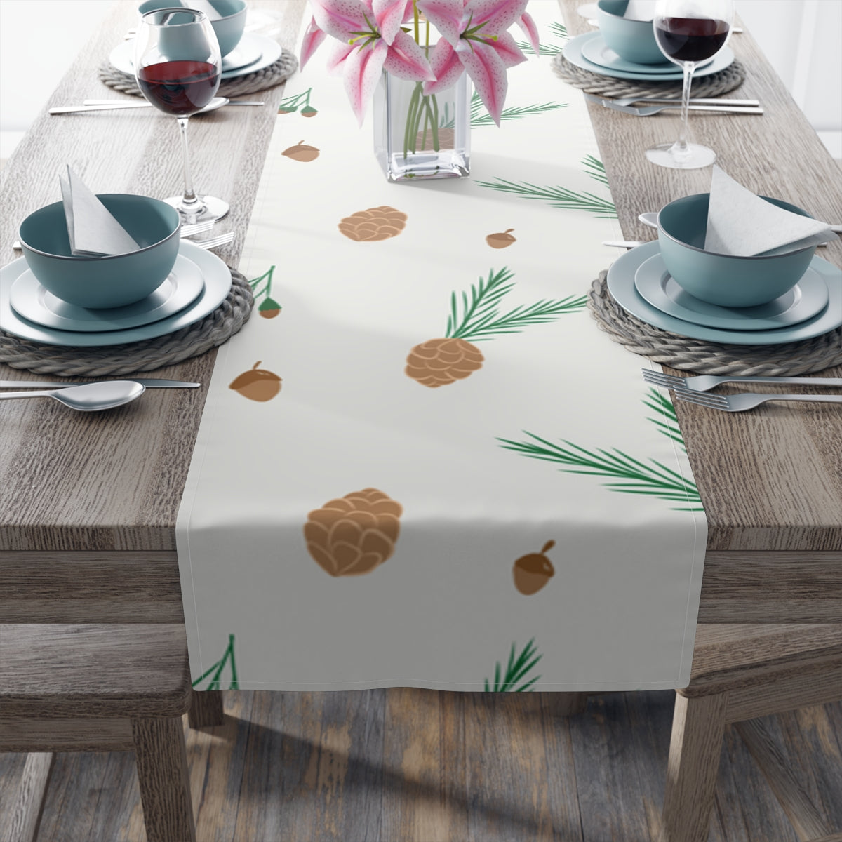 Holiday Table Runner - Pinecones &amp; Acorns