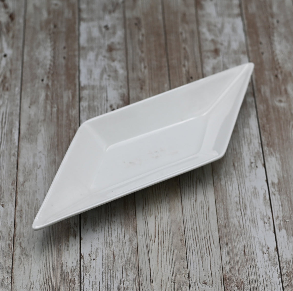 Fine Porcelain Diamond Dish - 12&quot;