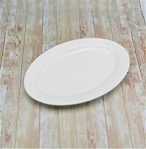 Wilmax Fine Porcelain Oval Platter - 14"x10"