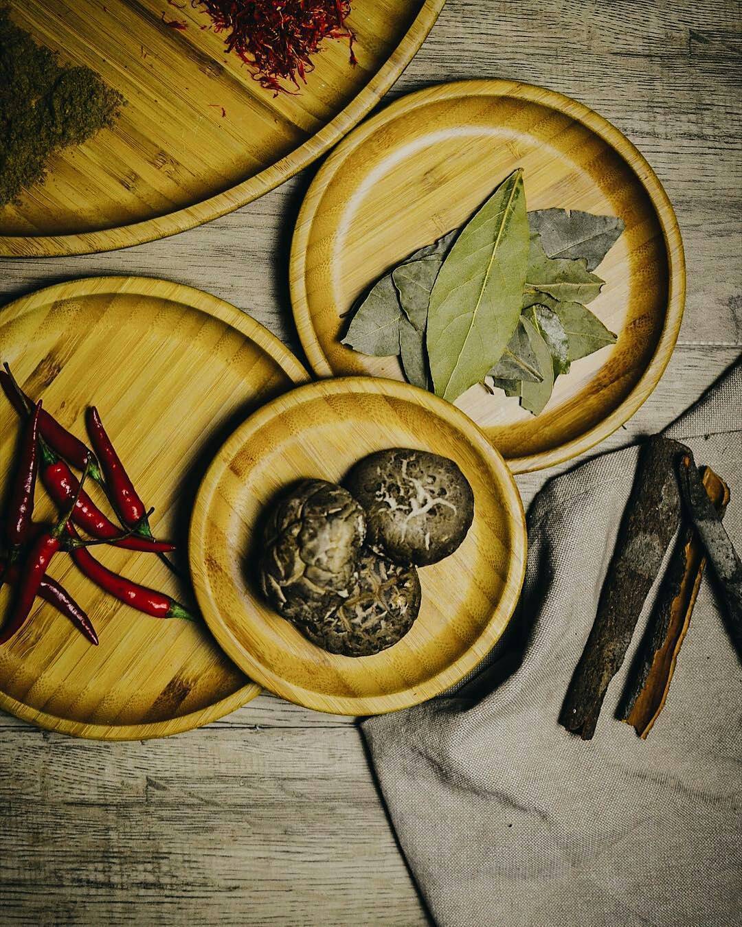 Natural Bamboo Plate - 10&quot;