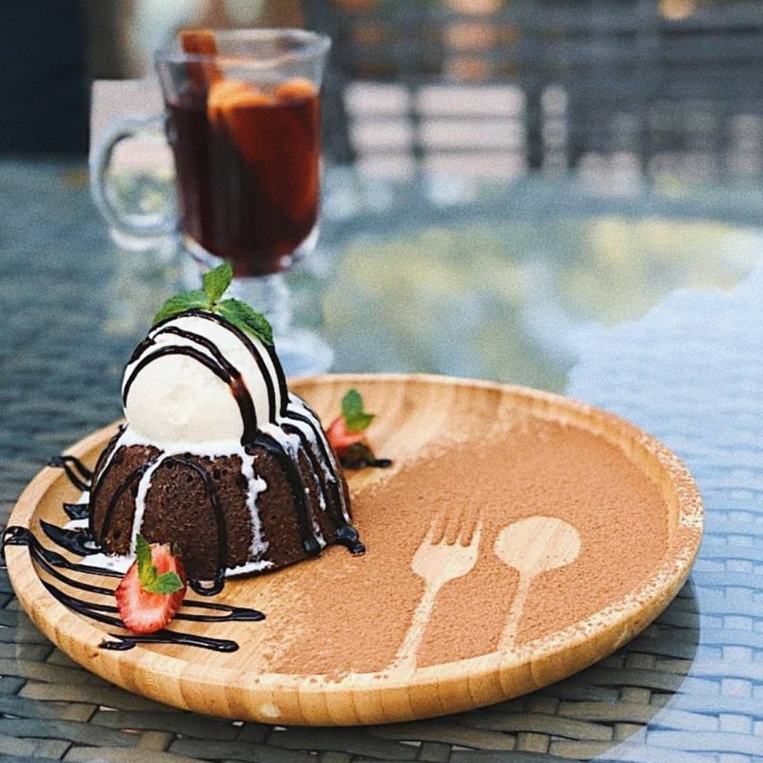 Natural Bamboo Plate - 11&quot;