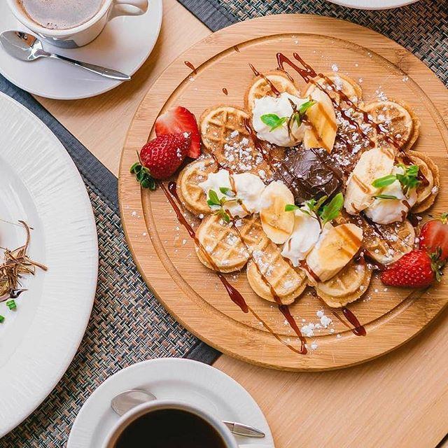 Natural Bamboo Round Serving Board - 12&quot;