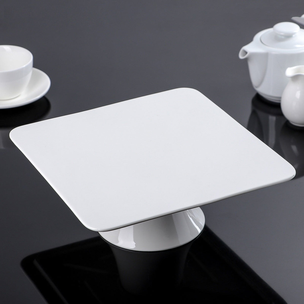 Fine Porcelain Cake Stand